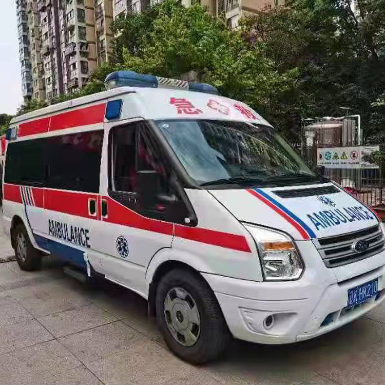 马山长途救护车护送病人返乡